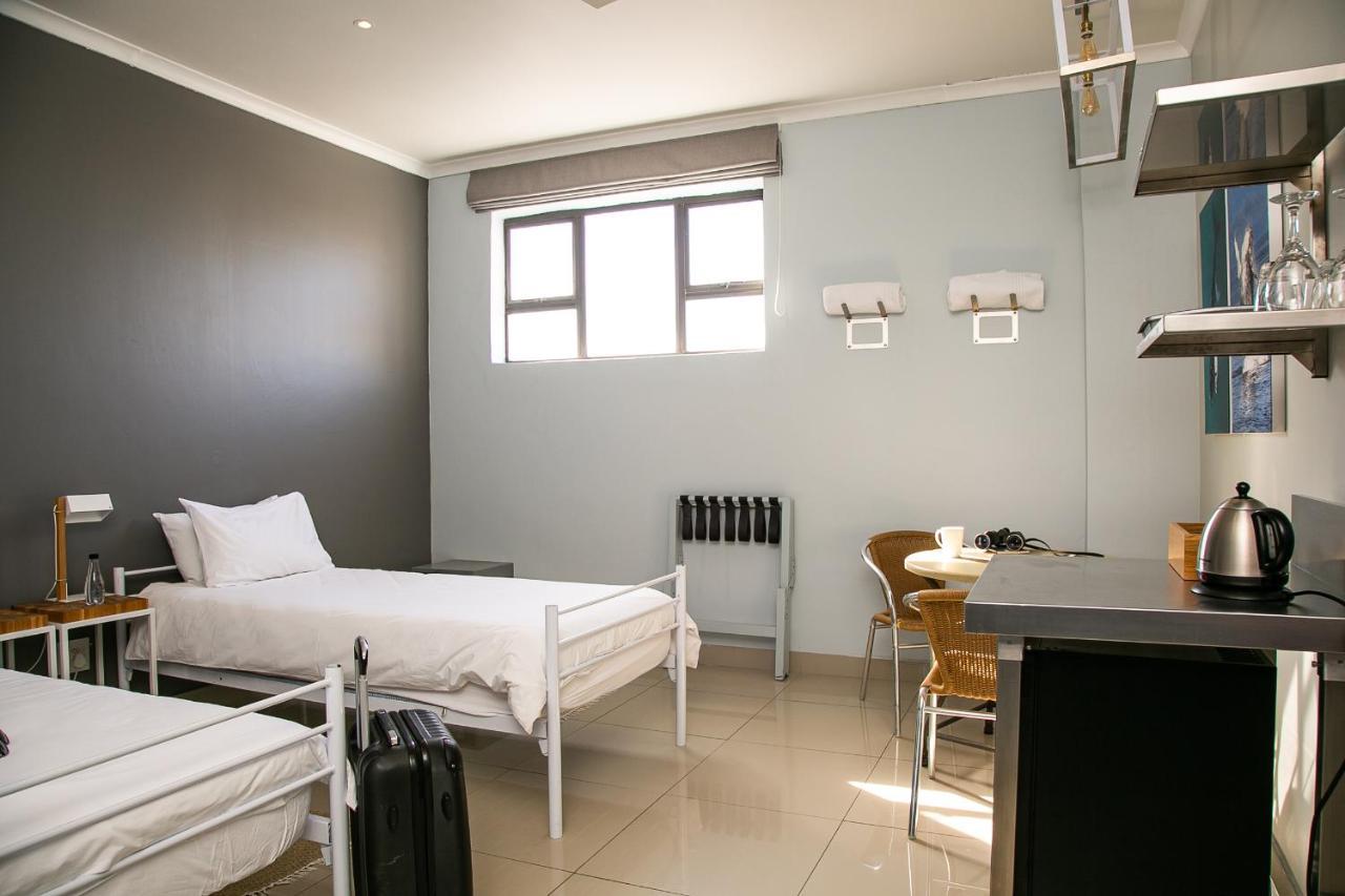 Zzzone Boutique Hostel Hermanus Dış mekan fotoğraf